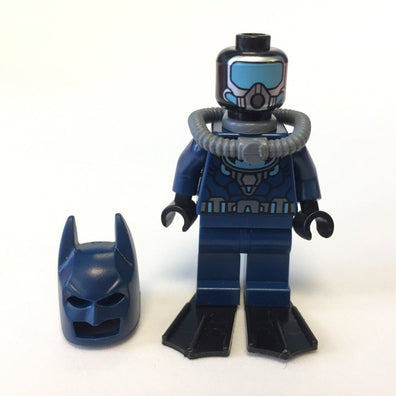 LEGO Minifigure-Batman - Dark Blue Wetsuit and Flippers-Super Heroes / Batman II-SH097-Creative Brick Builders